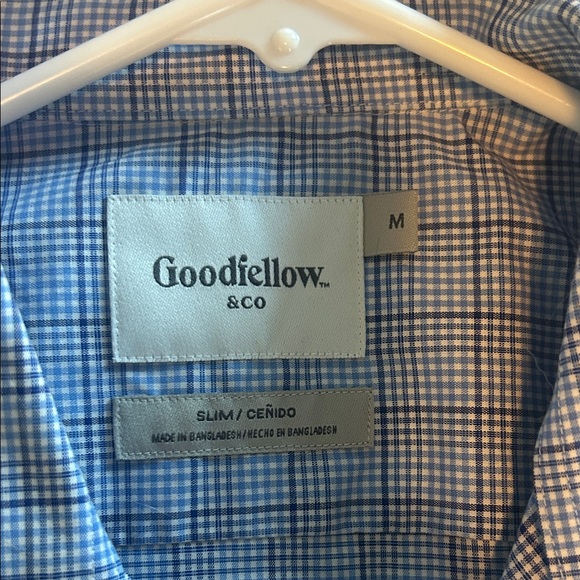 3 Men’s Button Down Shirts - Picture 8 of 12